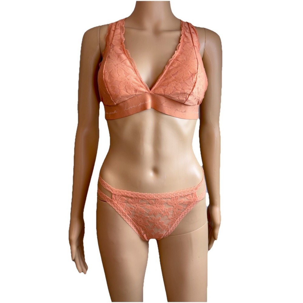 VS Pink-Peach/Apricot, Floral, Lacey, Bralette & Panty Set. Bra-XL/Panty-L
